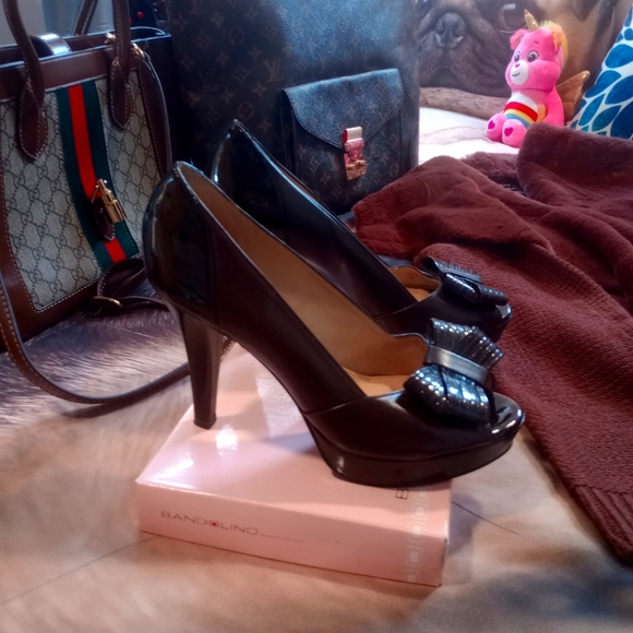 NWOT Chocolate brown shoes - Picture 9 of 10